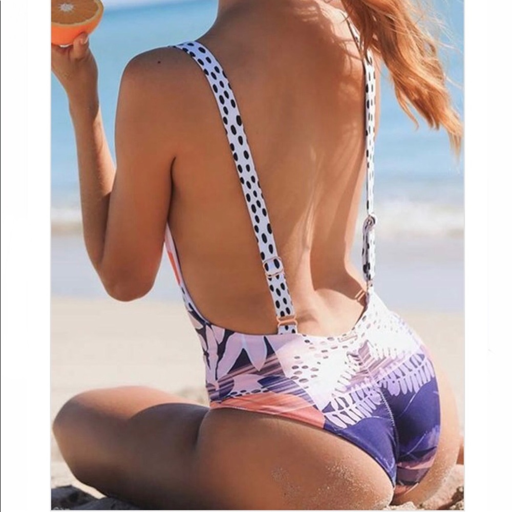I left! NEW Backless Animal print monokini swimsuit - Picture 3 of 9